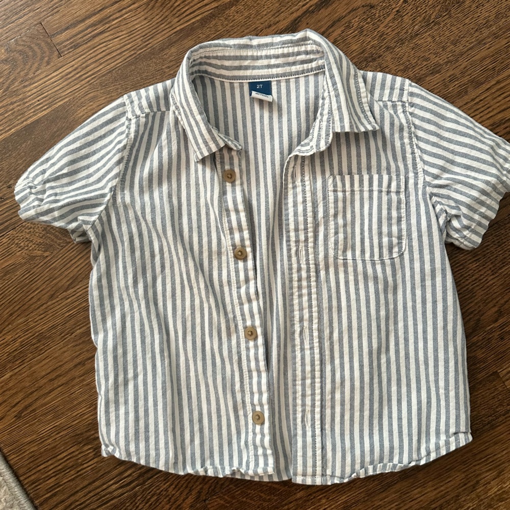 Old Navy Gray and White Striped Button Down Shirt